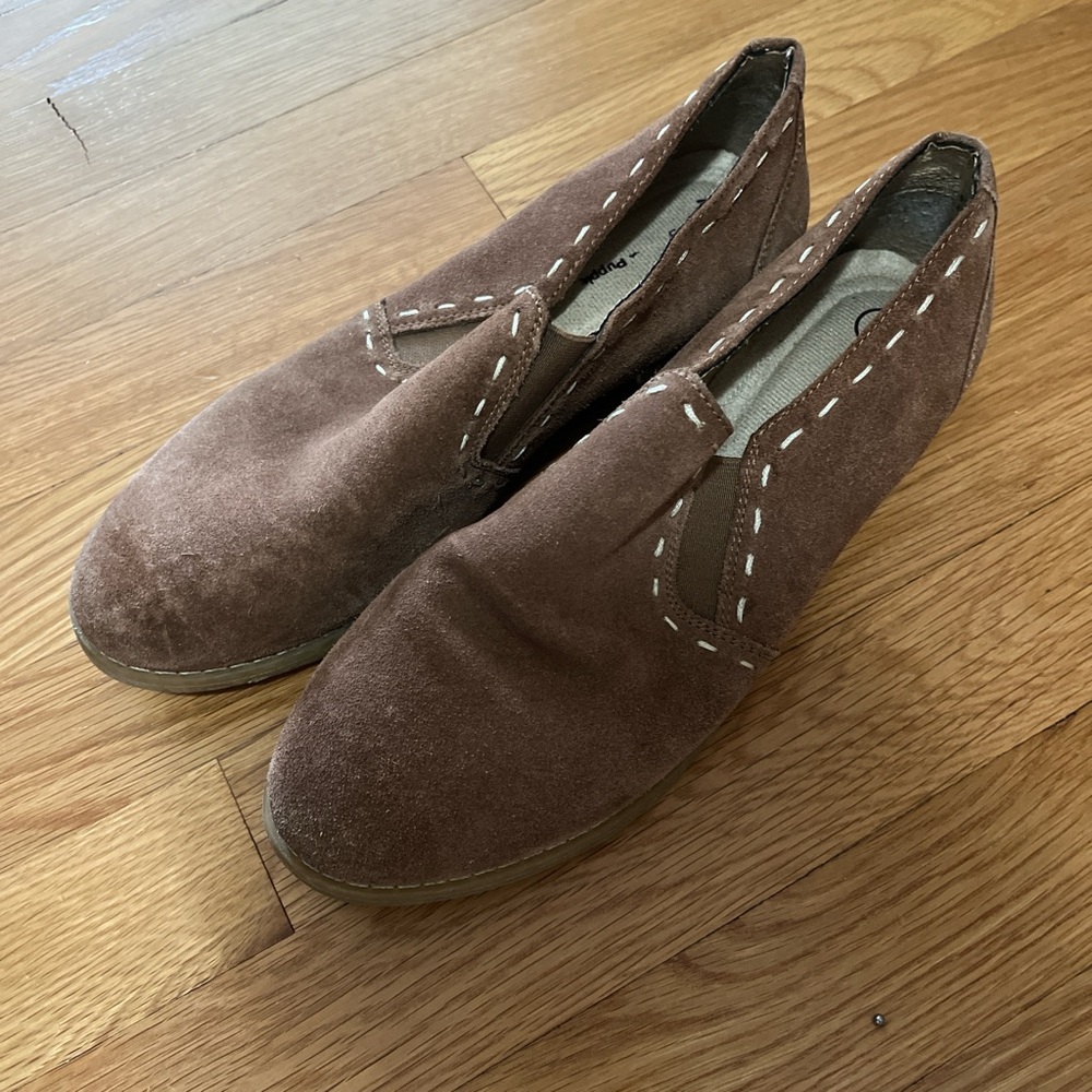 Hush Puppies Brown Loafers with Contrast Stitching